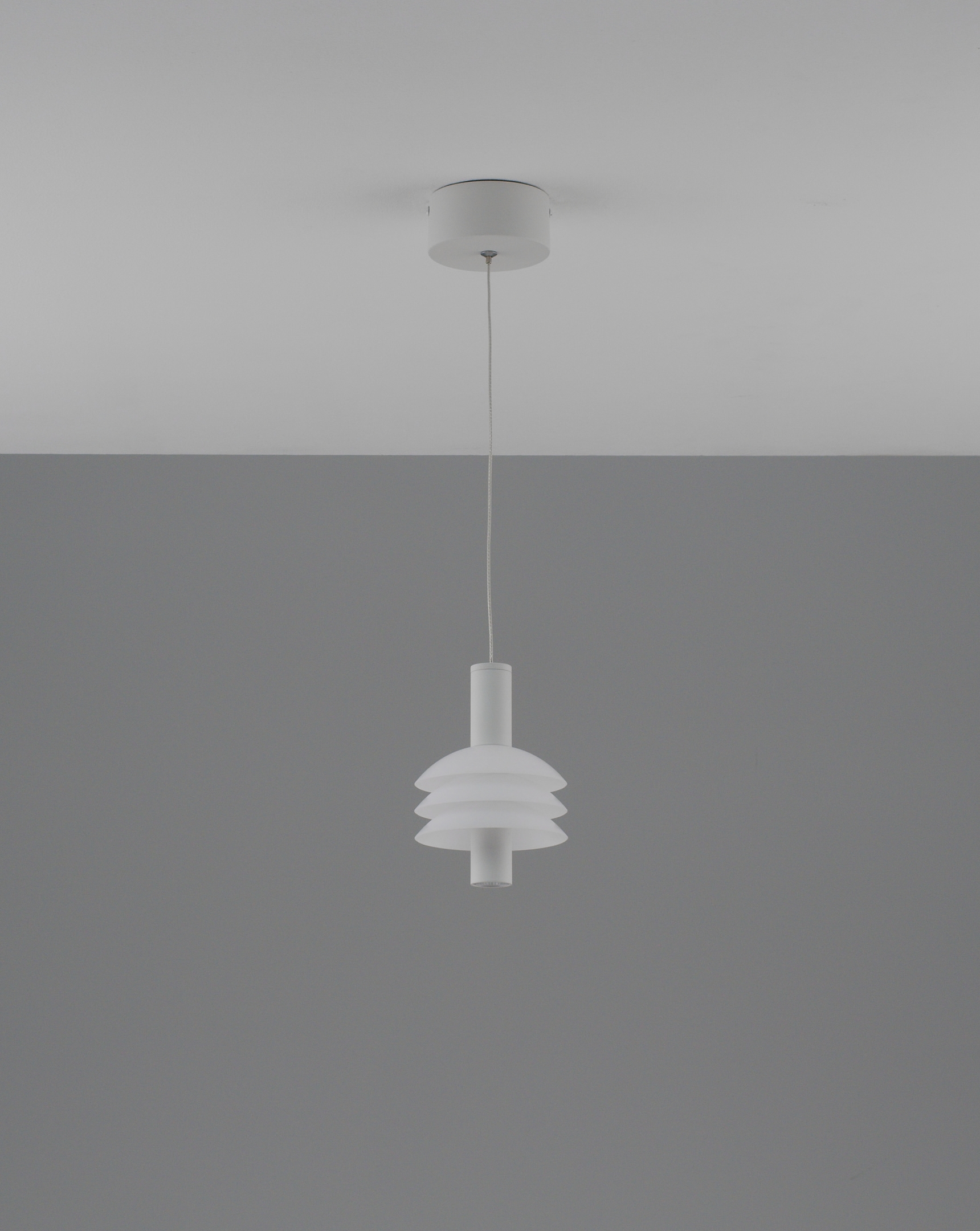 Светильник подвесной светодиодный Moderli V11387-PL Sylv