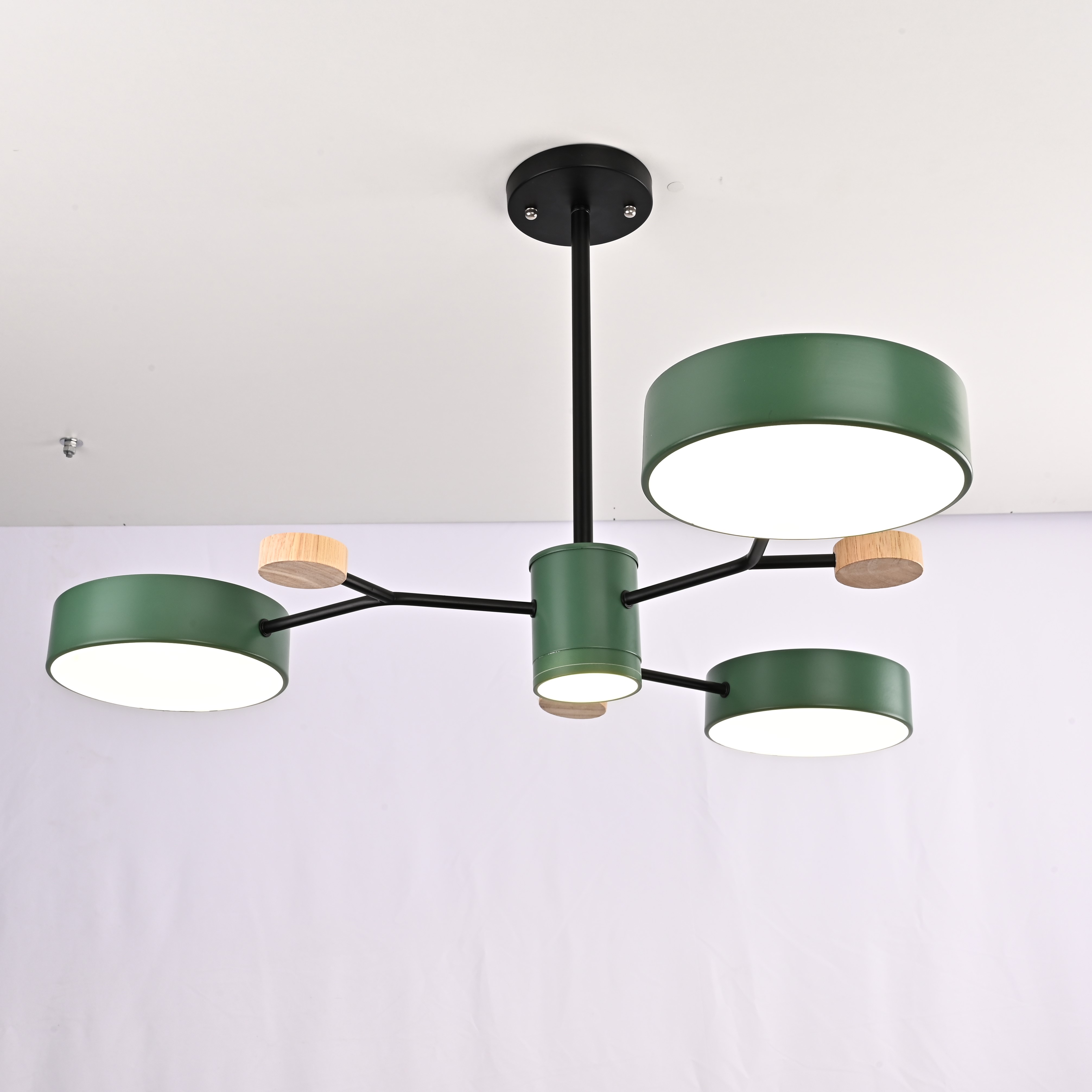 Люстра На Штанге Meade 4 Lamps Green от Imperiumloft 207855-26