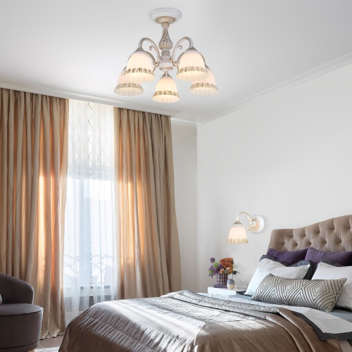 Потолочный светильник Eurosvet 60107/5 белый с золотом