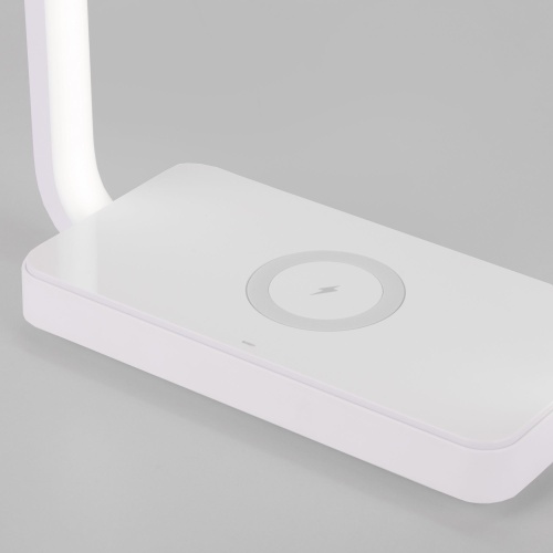 Настольный светильник Eurosvet 80502/1 белый