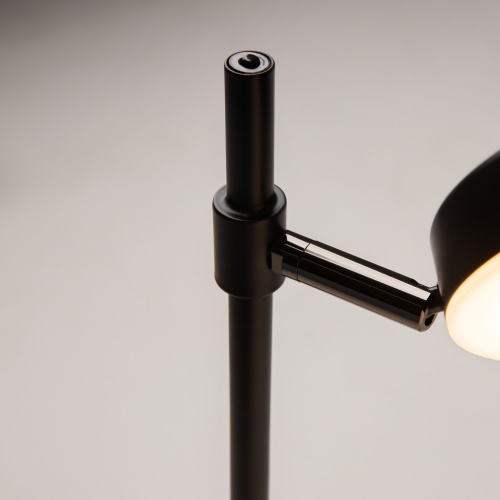 Настольный светильник Maytoni MOD070TL-L8B3K