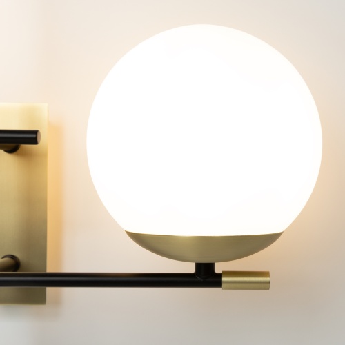 Настенный светильник (бра) Maytoni MOD048WL-02G