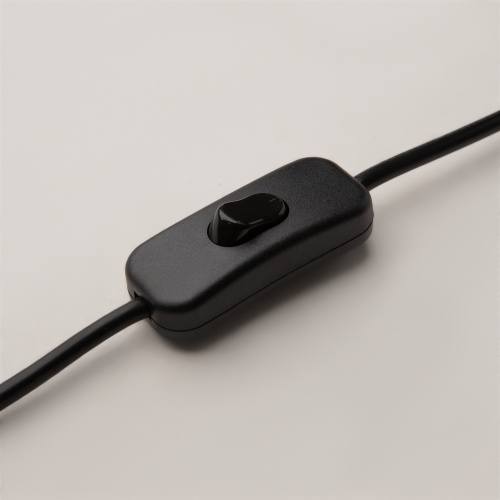 Настольный светильник Maytoni MOD126TL-01B