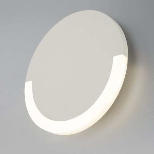Настенный светильник Eurosvet 40147/1 LED белый