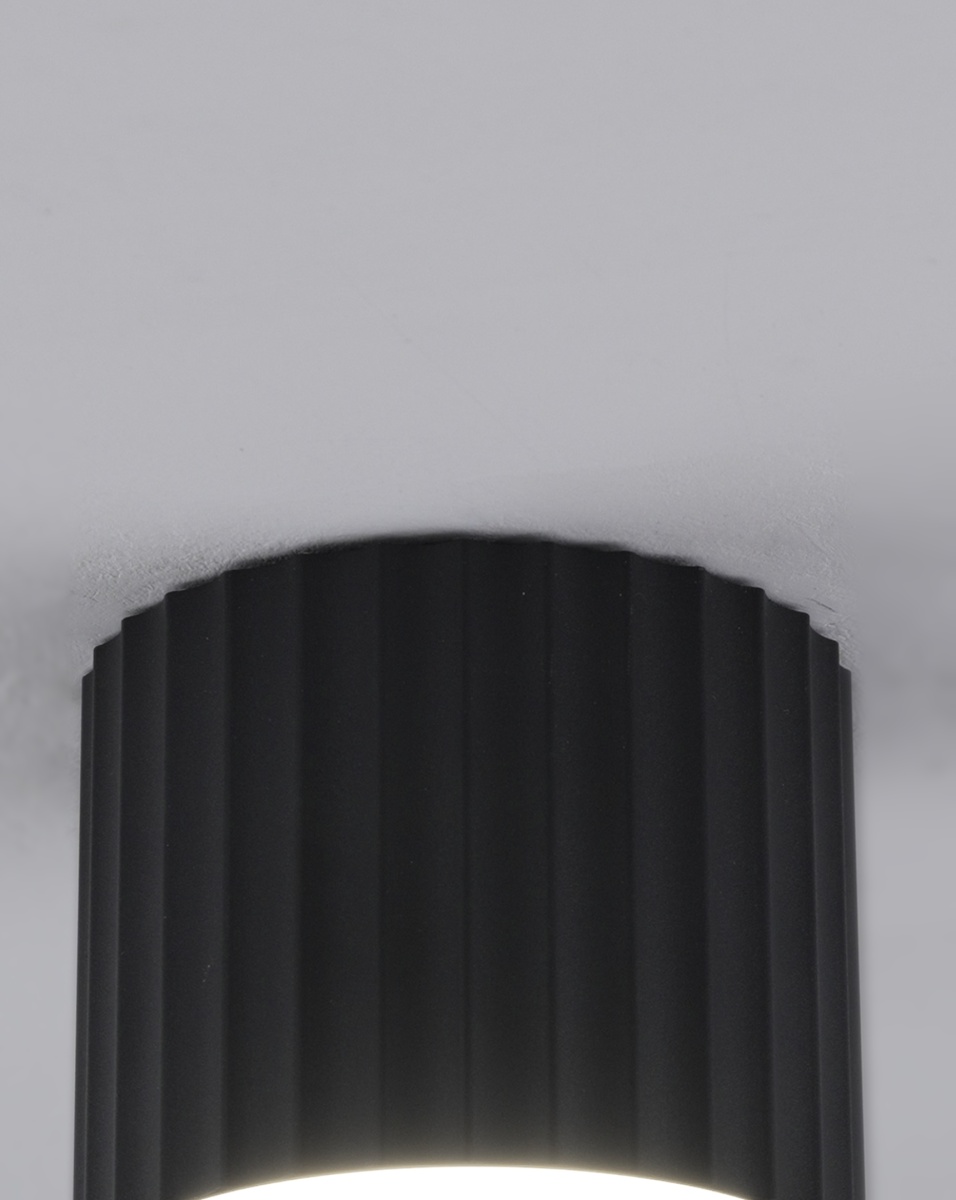 card-img
