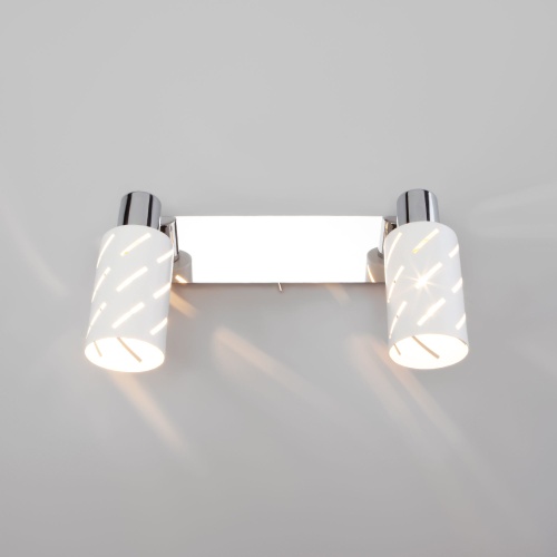 Настенный светильник Eurosvet 20090/2 белый/хром