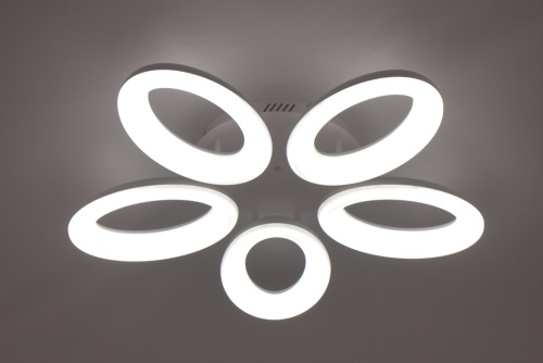 Потолочный светильник Escada 10204/5 LED*100W White