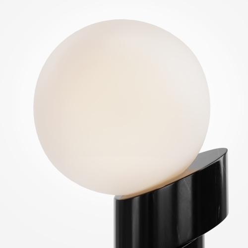 Настольный светильник Maytoni MOD468TL-L3B3K