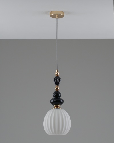 Светильник подвесной Moderli V11178-1P Charm