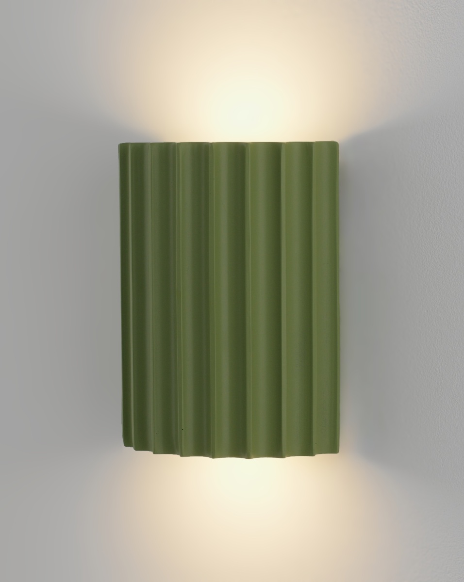 card-img