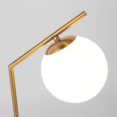 Настольный светильник Eurosvet 01082/1 латунь