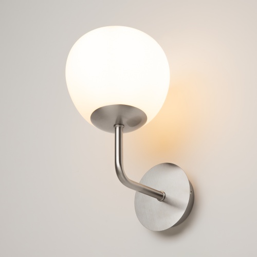 Настенный светильник (бра) Maytoni MOD221-WL-01-N