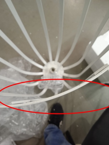 utsenka-SL6129.505.01 Светильник напольный ST-Luce Белый/Белый E27 1*60W НОРДИК