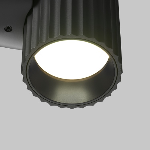 Настенный светильник (бра) Maytoni C106WL-01-GU10-B