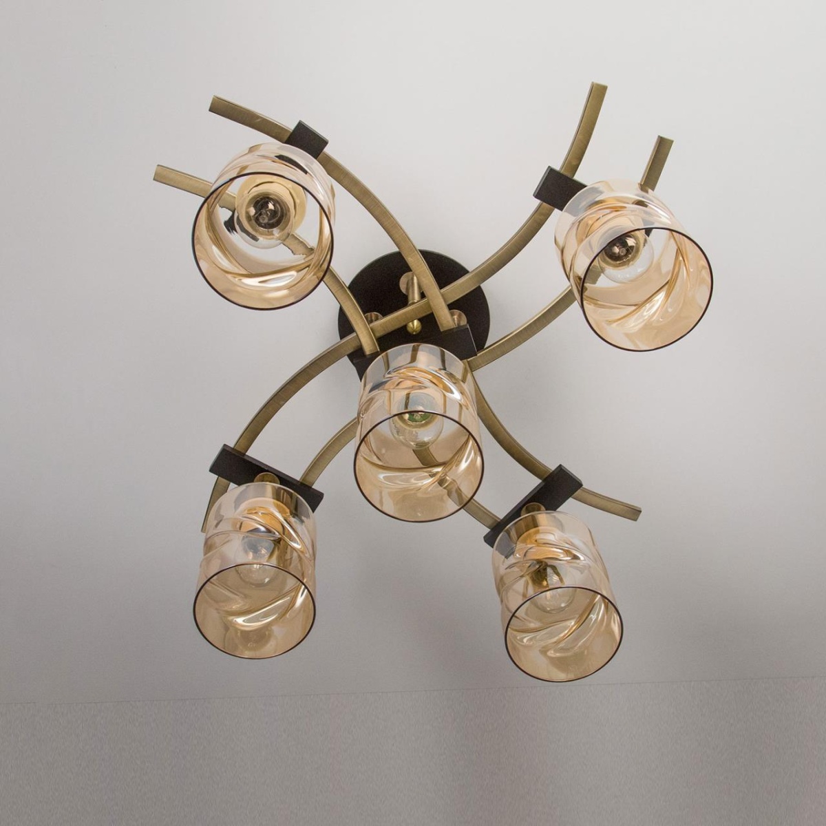 card-img