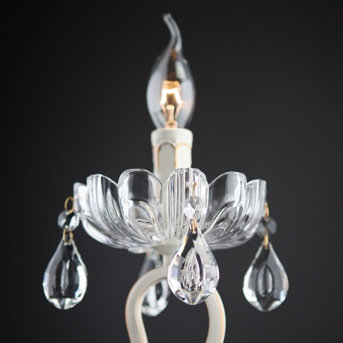 Настольный светильник Eurosvet 12205/1T белый Strotskis