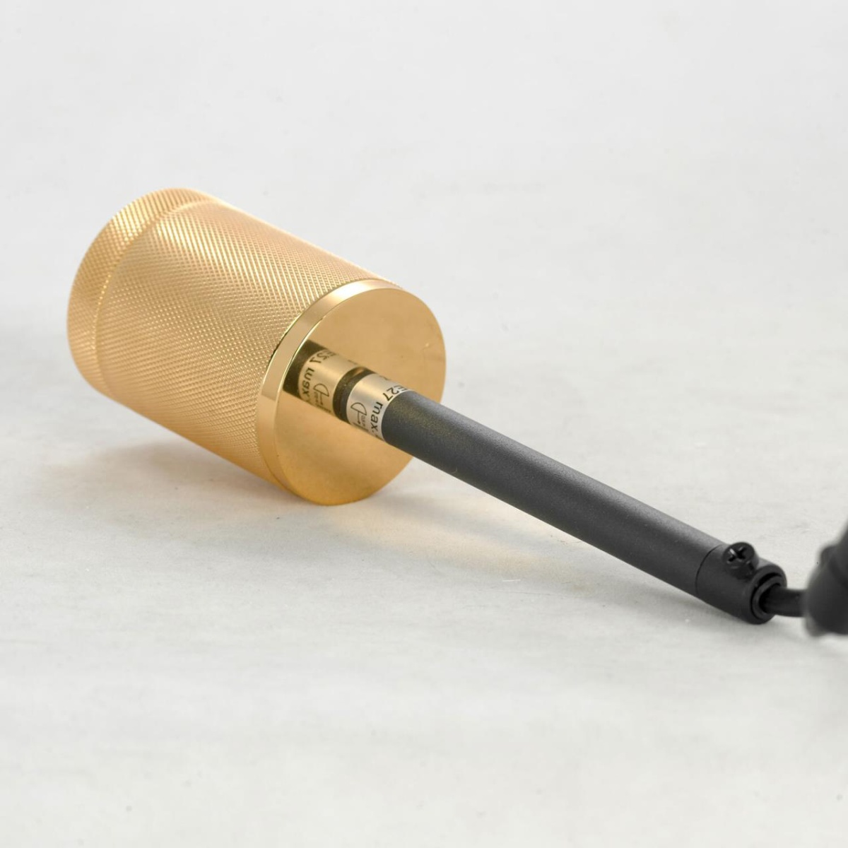 card-img