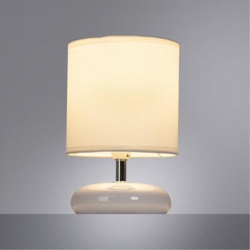 Интерьерная настольная лампа Arte lamp A3463LT-1WH