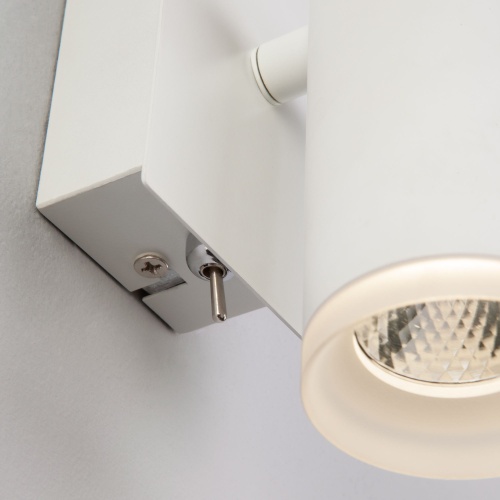  Eurosvet 20067/1 LED настенный светильник белый
