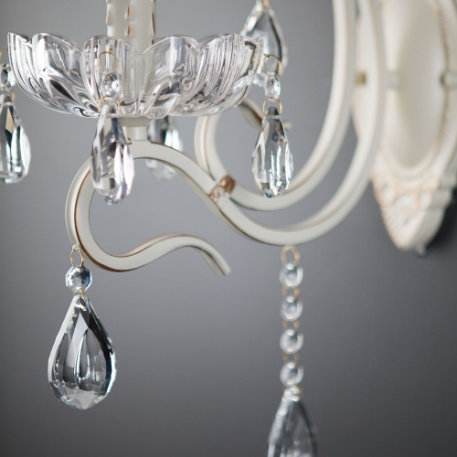 Настенный светильник Eurosvet 12205/1 белый Strotskis