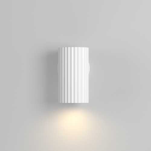 Настенный светильник (бра) Maytoni C106WL-01-GU10-W