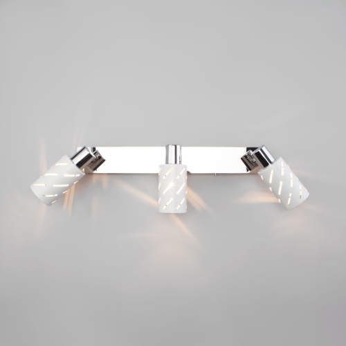 Настенный светильник Eurosvet 20090/3 белый/хром