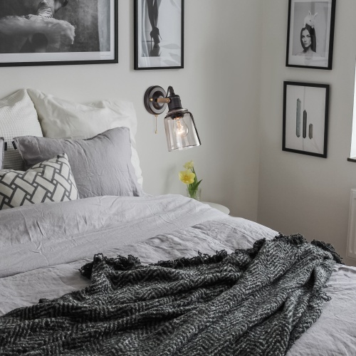 Черный Eurosvet 70111/1 /настенный светильник