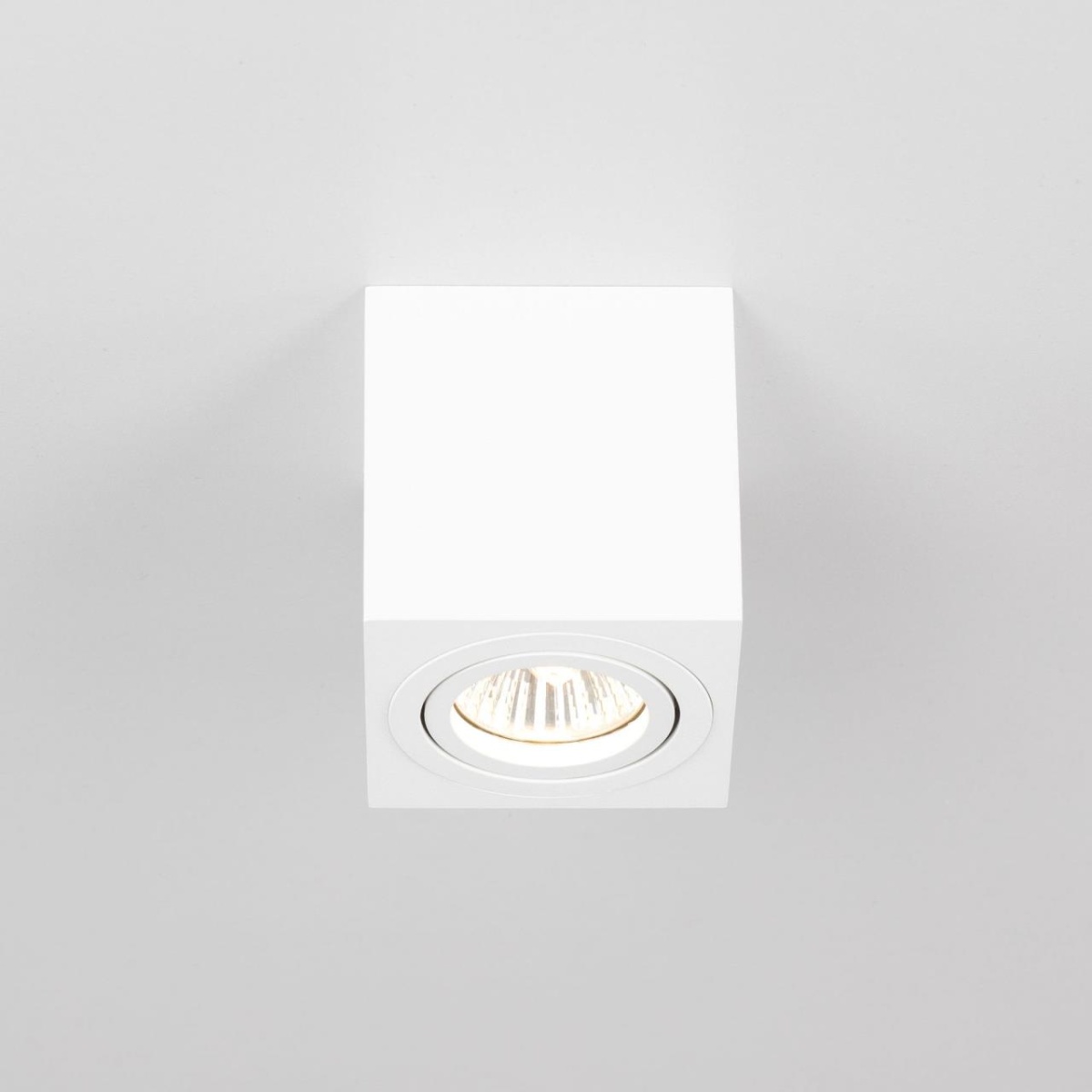 card-img
