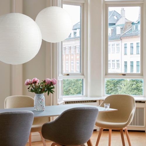 SLE6020-504-01 Светильник настольный EVOLUCE белый D300mm E27 1*60W MOON